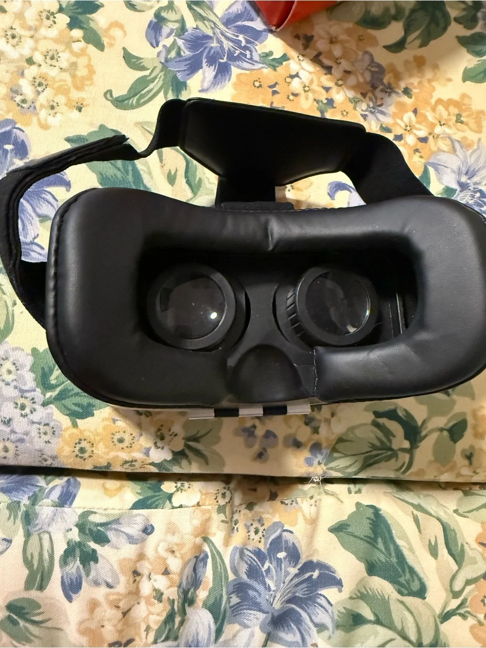 Virtual Reality headset